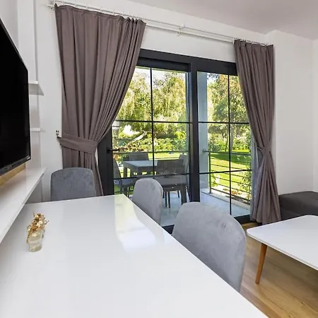 1 Bedroom With Common Garden In The Heart Of Bodrum - La Morada 2 Apartment *