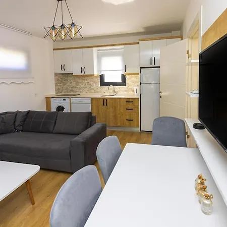 1 Bedroom With Common Garden In The Heart Of Bodrum - La Morada 2 *