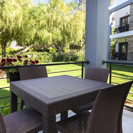1 Bedroom With Common Garden In The Heart Of Bodrum - La Morada 2 公寓
